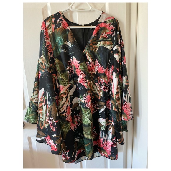 Guess Dress L - Picture 2 of 4